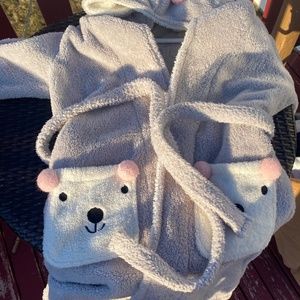 Super comfy home robe